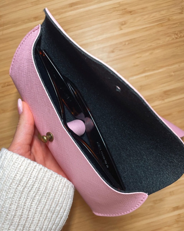 etui-na-okluary-baby-pink