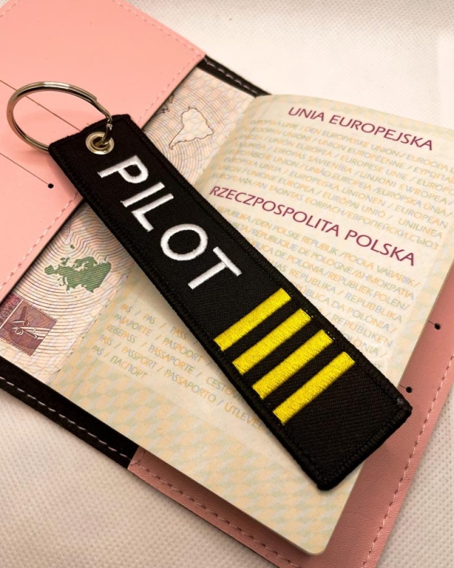 brelok dla pilota, brelok pilot haftowany