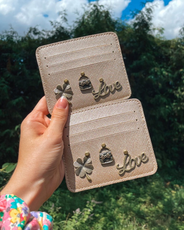 personalizowane etui na karty portfel z napisem imieniem