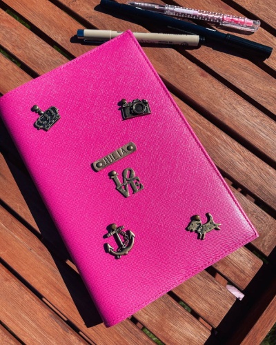 Personalizowana okładka, etui na książeczkę zdrowia dziecka - Hot Pink