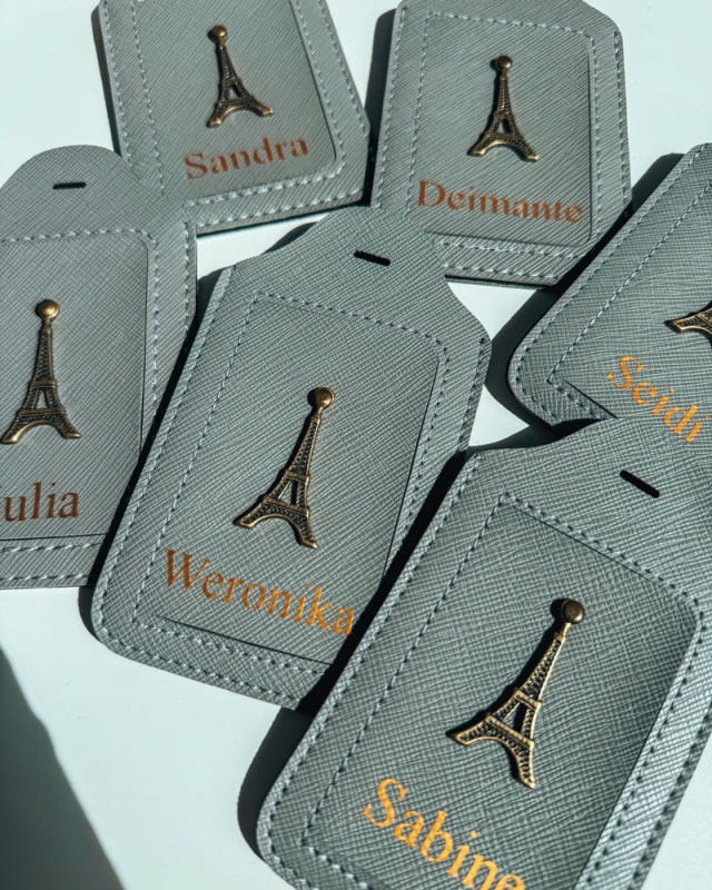 personalizowana zawieszka do bagażu, identyfikator do walizki