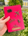 personalizowane etui na paszport z przypinkami, personalizowany pokrowiec na paszport