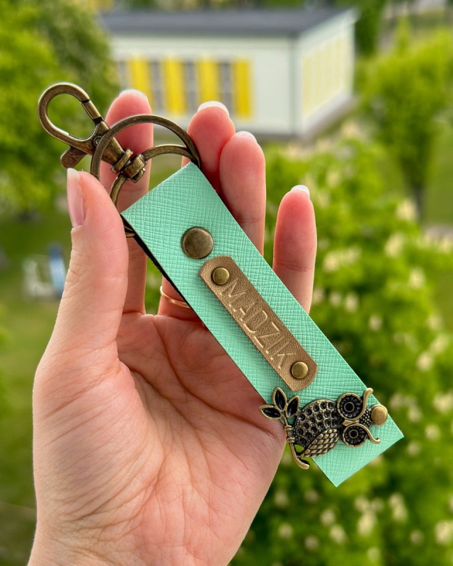 personalizowany brelok z grawerem, prezent dla niej dla niego