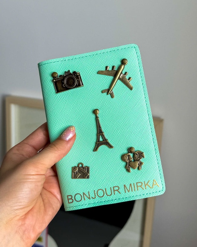personalizowane etui na paszport z przypinkami, personalizowany pokrowiec na paszport