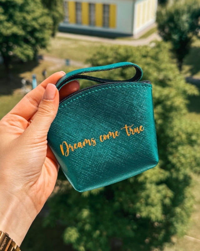personalizowany portfel, personalizowana portmonetka statua wolności planeta