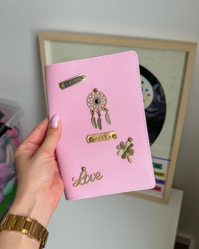 Personalizowane etui na paszport dla psa, kota, etui na książeczkę weterynaryjną