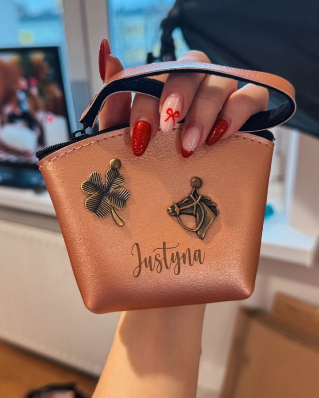 personalizowana portmonetka z napisem